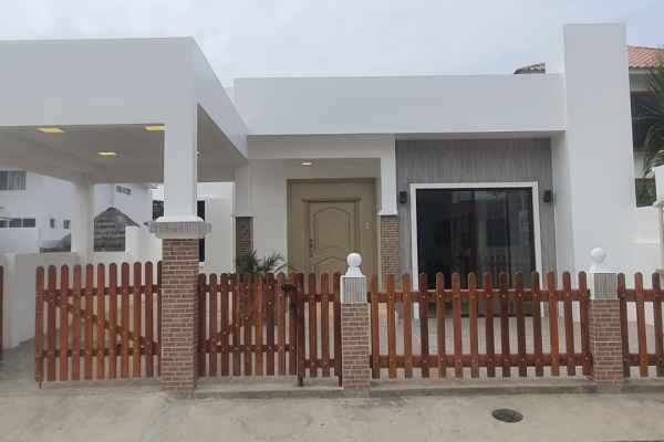 HERMOSA CASA EN VENTA EN EL SECTOR PLAYAS VILLAMIL