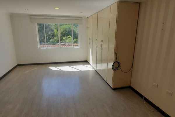 HERMOSA CASA AMPLIA EN VENTA EN EL SECTOR DE RIO SOL