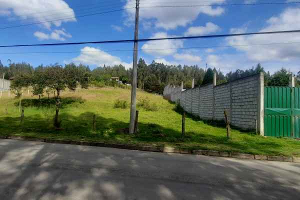TERRENO PLANO UBICADO EN LA VIA A SAN MIGUEL CHECA
