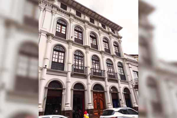 OFICINAS EN RENTA EN EL CENTRO HISTÓRICO EN CUENCA