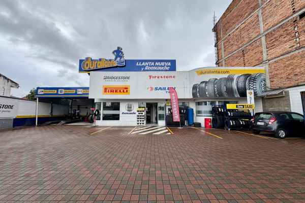 EN VENTA DE OPORTUNIDAD LOCAL COMERCIAL CON AMPLIO TERRENO