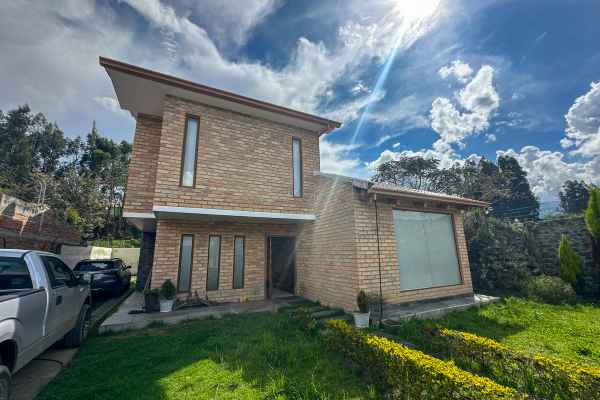 CASA DE VENTA 3 DORMITORIOS SAN JOAQUÍN, TERRENO 526m2*