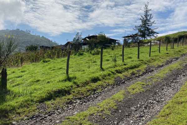 BONITO Y AMPLIO TERRENO UBICADO EN EL SECTOR DE TURI